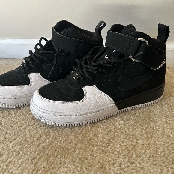 Two Color Jordans - Picture 2 of 7